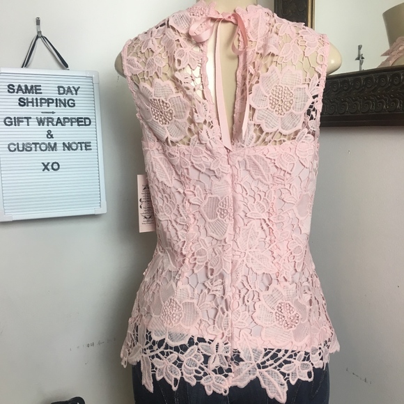 NWT! NANETTE LEPORE ROSE LACE TOP SMALL - Picture 2 of 8